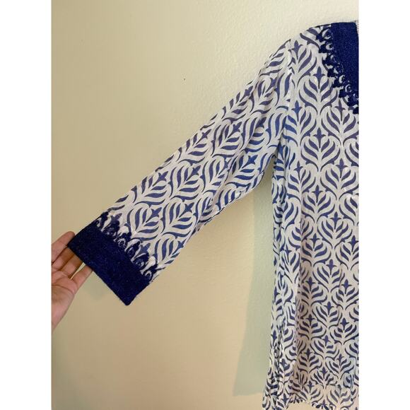 Roller Rabbit Tunic Embroidered Neckline Blue Top Size Smal - Picture 6 of 6